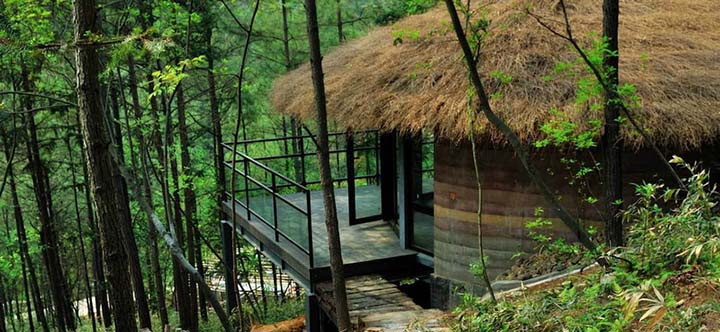 度假地產(chǎn)項(xiàng)目旅游規(guī)劃設(shè)計(jì)院:裸心谷度假村夯土小屋實(shí)景
