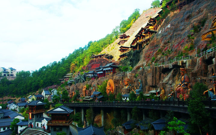 人文旅游項(xiàng)目旅游規(guī)劃公司:客天下文化旅游產(chǎn)業(yè)園觀音文化墻旅游規(guī)劃實(shí)景