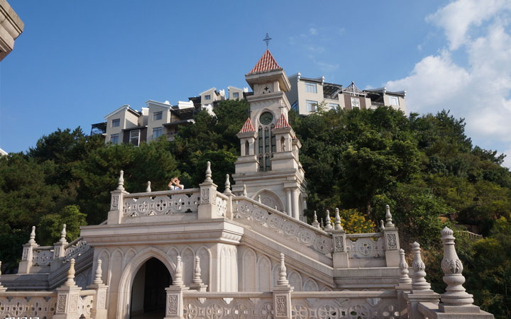 人文旅游項(xiàng)目旅游規(guī)劃公司:客天下旅游產(chǎn)業(yè)園圣山國(guó)際住區(qū)旅游規(guī)劃實(shí)景