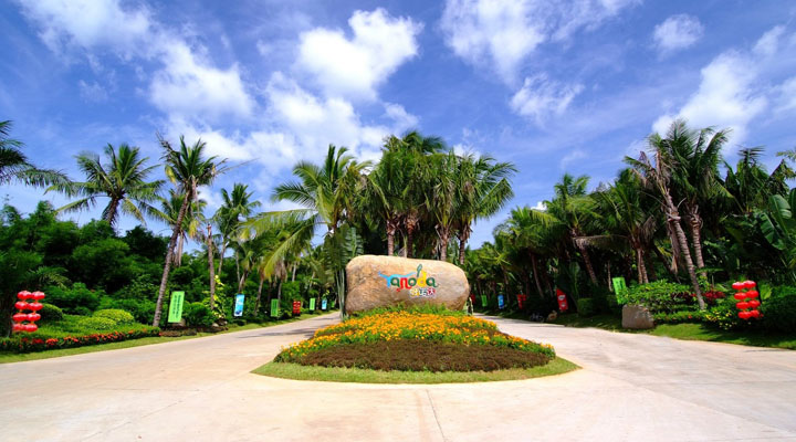 景區(qū)旅游規(guī)劃設(shè)計公司:海南呀諾達雨林文化旅游區(qū)迎賓石旅游規(guī)劃實景
